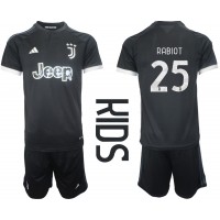 Stroje piłkarskie Juventus Adrien Rabiot #25 Koszulka Trzeciej dla dzieci 2023-24 Krótki Rękaw (+ szorty)